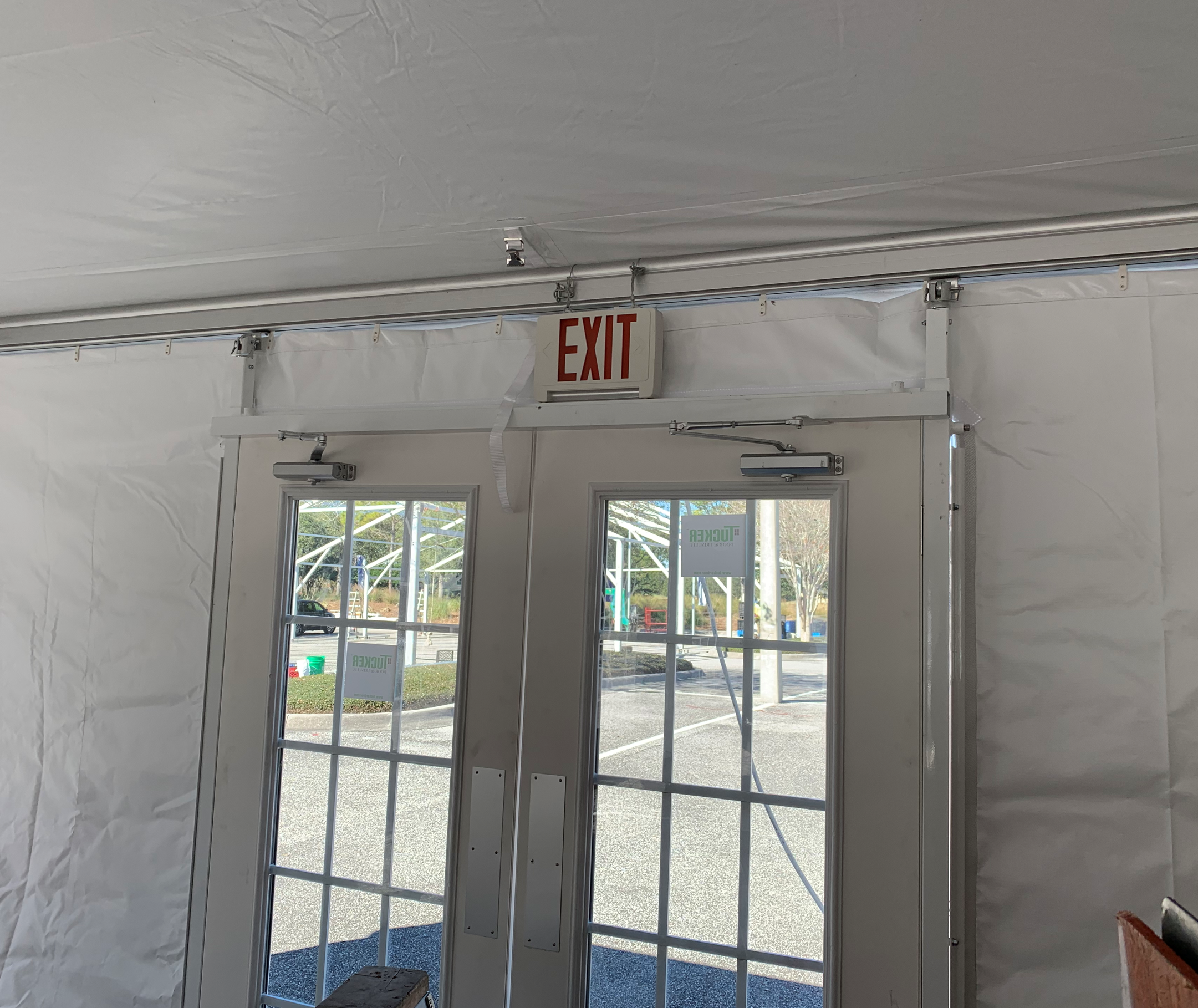 Porta-Exit Combo Unit with Case - Image 9